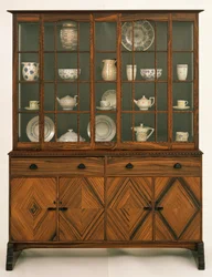 Bokhylla designad av Peter Waals (1870-1937) efter Ernest Gimson, tillverkad av Ernest Smith, 1936-7 (ebenholts)